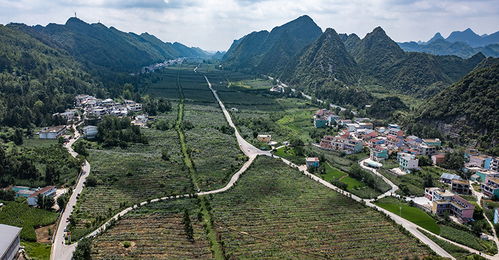 貴州 建好農村公路為鄉村振興提速