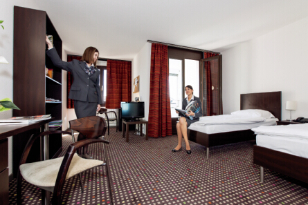 瑞士酒店管理畢業(yè)生國(guó)內(nèi)搶手，酒店與會(huì)議行業(yè)迎來(lái)國(guó)際化新風(fēng)