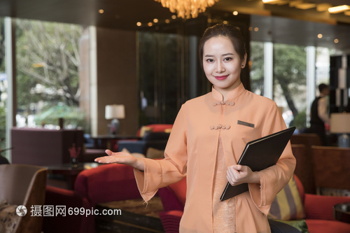 卓越服務(wù)始于細(xì)節(jié) 酒店管理中服務(wù)員點(diǎn)餐環(huán)節(jié)的藝術(shù)與科學(xué)